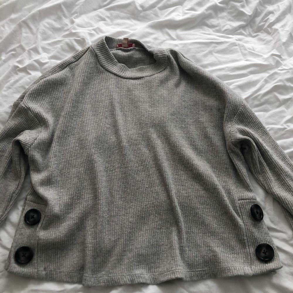 Crop sweater